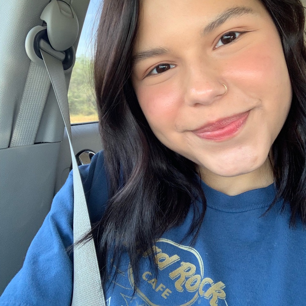 Meet your Posher, Emily